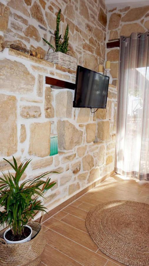 Studio Eleni - Oasis Holiday Houses Kokkinos Pyrgos Eksteriør billede