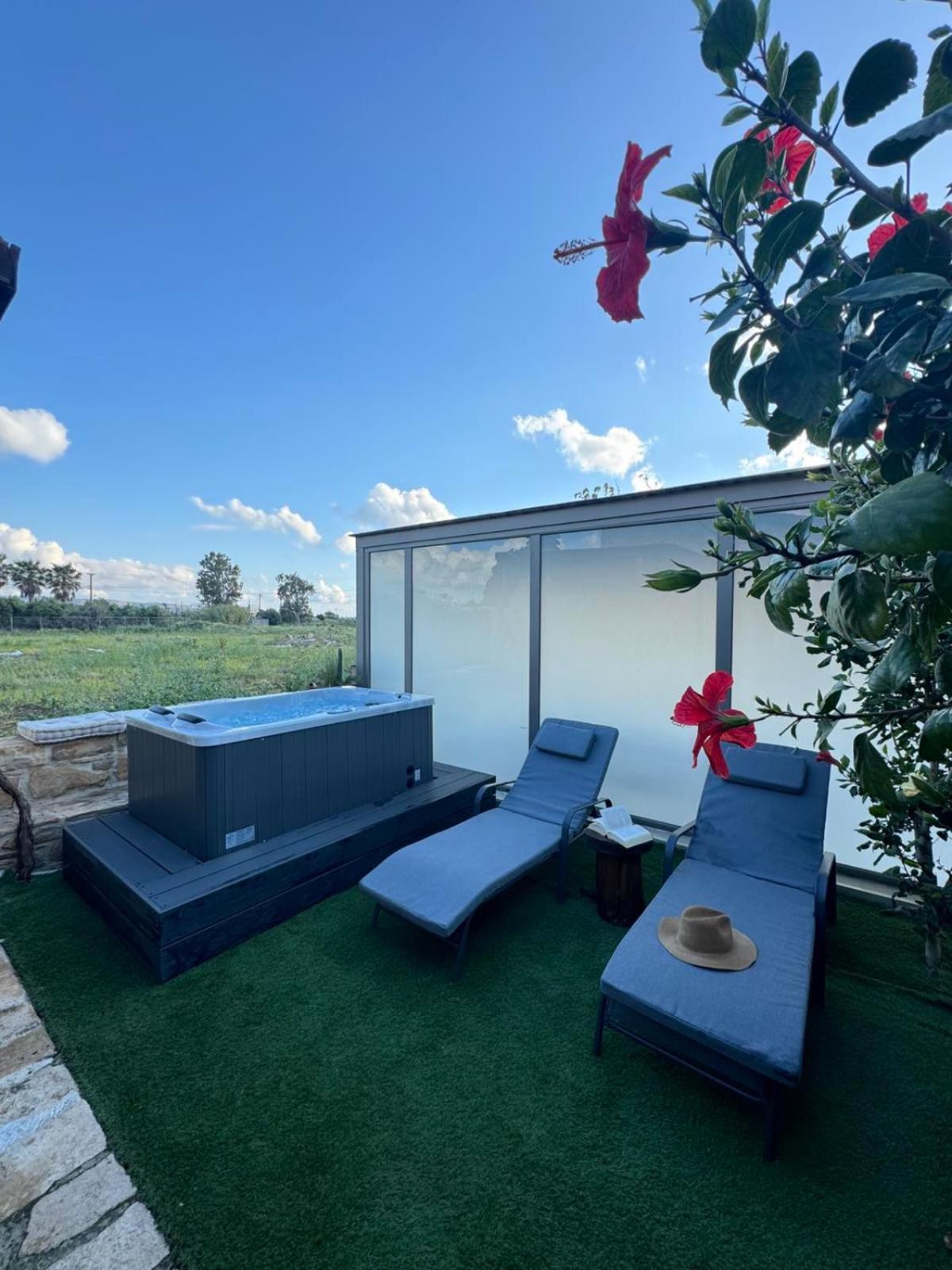 Studio Eleni - Oasis Holiday Houses Kokkinos Pyrgos Eksteriør billede
