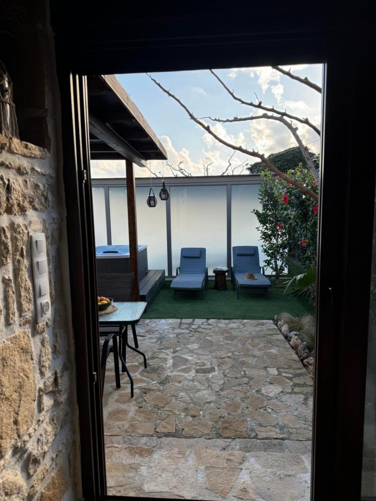 Studio Eleni - Oasis Holiday Houses Kokkinos Pyrgos Eksteriør billede